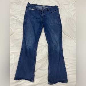 Dark blue bootcut Levi jeans